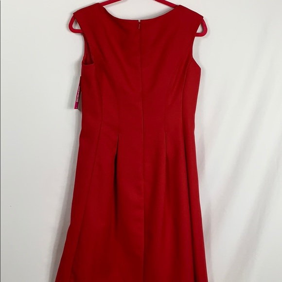 9&CO. Red sleeveless dress size 8. Has pockets - Picture 8 of 10